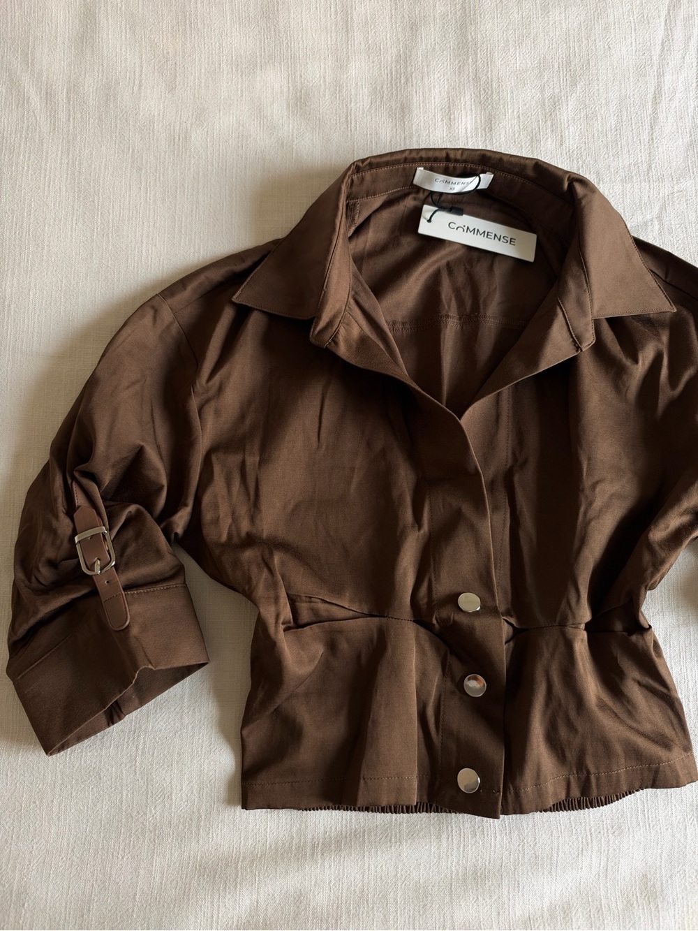 COMMENSE Cropped Collared Button-Up Shirt – Dark Brown - Picture 5 of 8